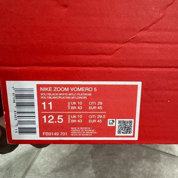 Size 11 - Nike Air Zoom Vomero 5 Life Lime - Picture 6 of 6